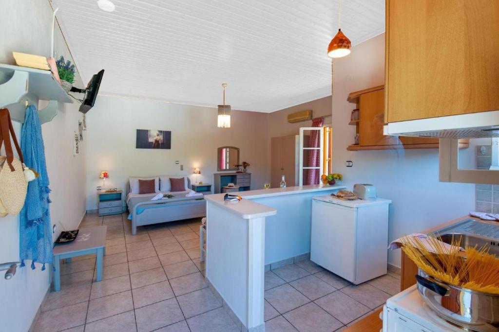 Livadi Studios With Pool Lakka  Ngoại thất bức ảnh