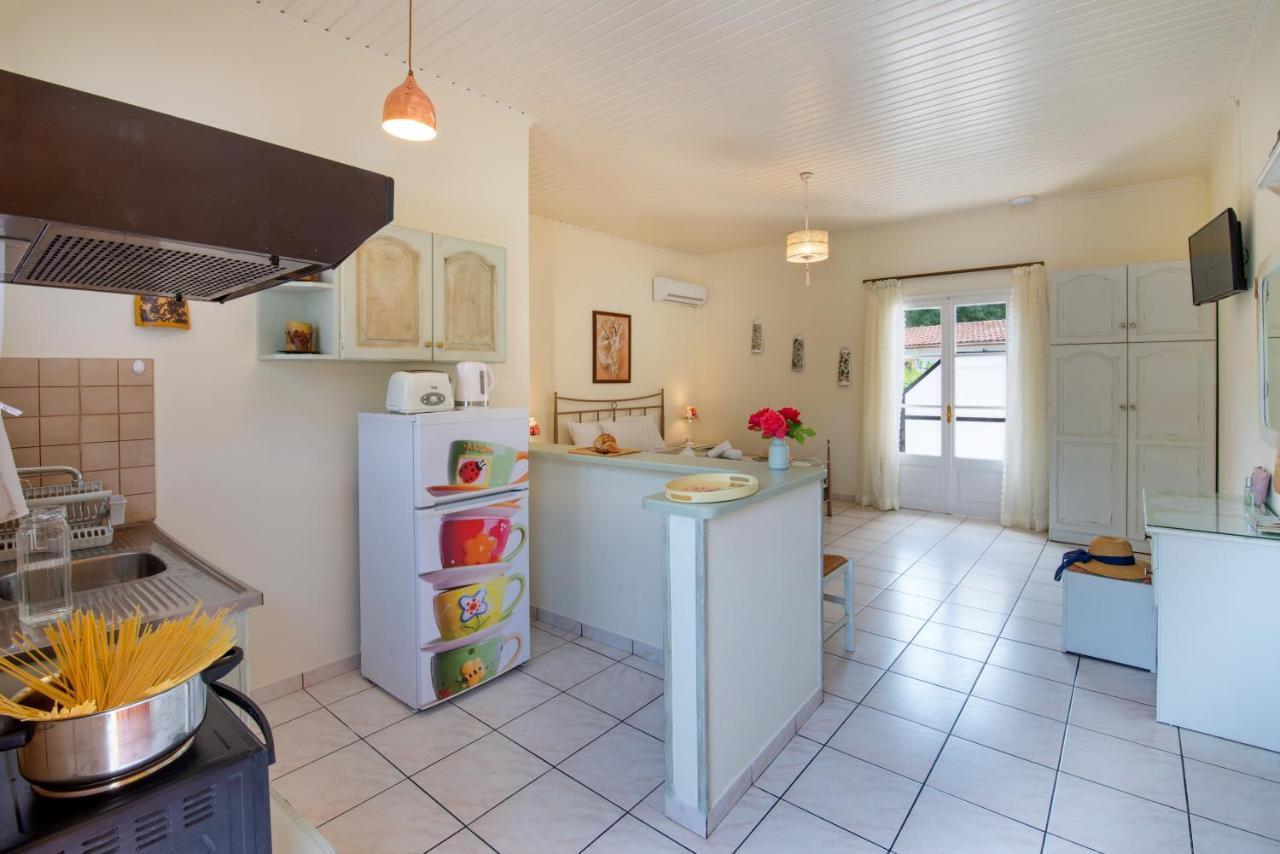 Livadi Studios With Pool Lakka  Ngoại thất bức ảnh